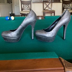 Women’s heels. Jennifer Lopez